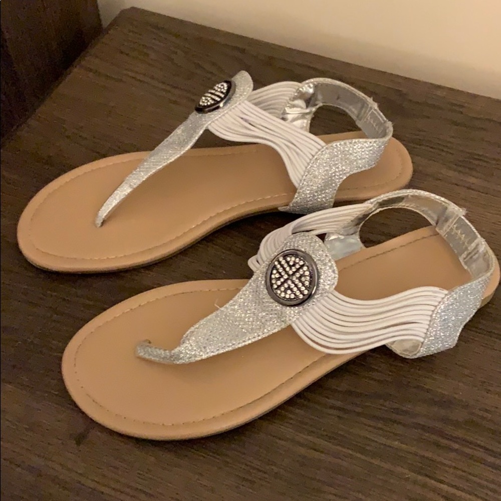 Flops - Picture 3 of 3